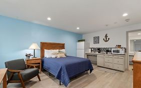 Extended Stay Gun Barrel City